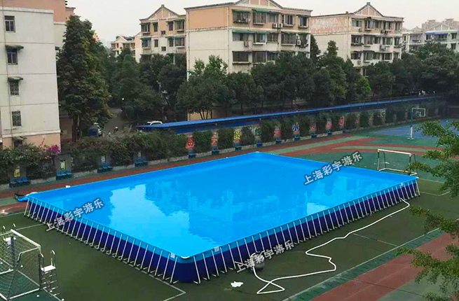支架游泳池